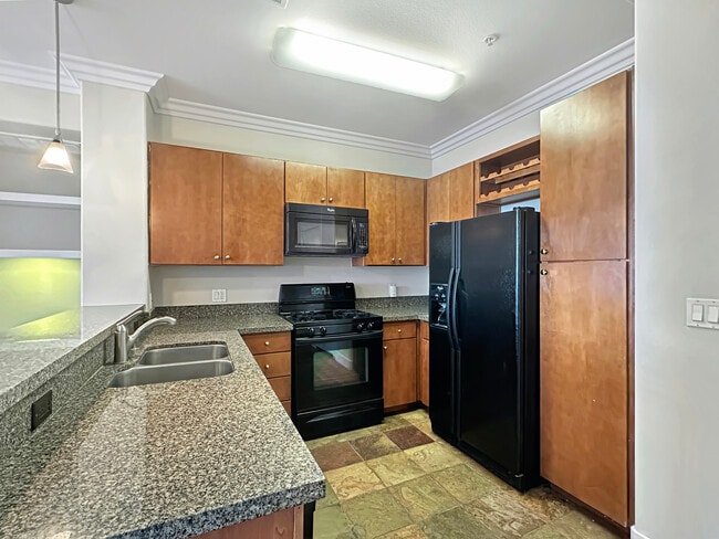 Building Photo - 24585 Town Center Dr
