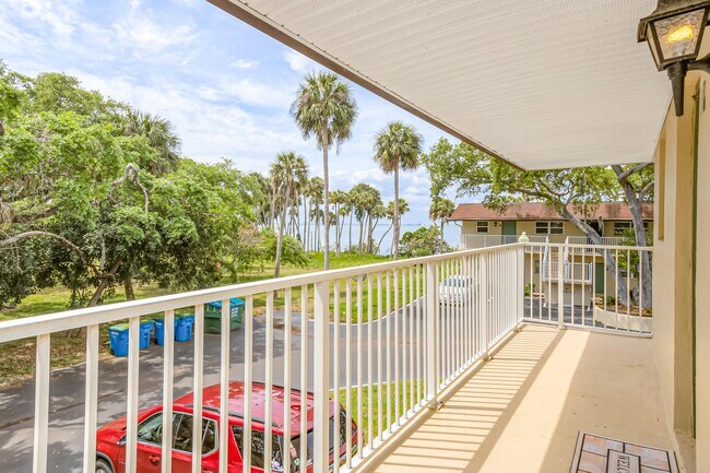 Foto del edificio - 261 Cape Shores Cir
