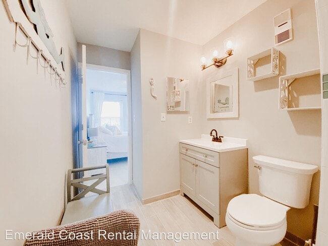 Building Photo - 2 br, 2 bath House - 300 Gulf Shore Drive 303