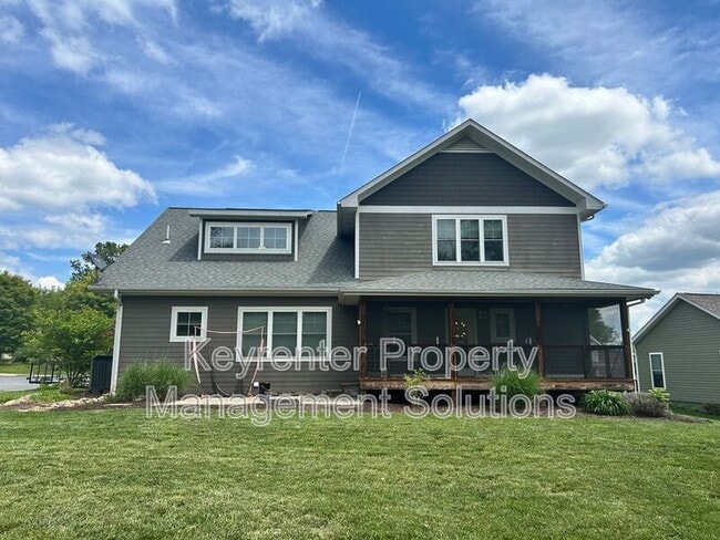 Building Photo - 2440 Belvue Rd