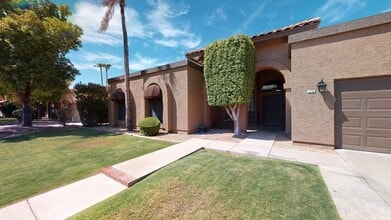 Building Photo - 1118 W Newport Beach Dr