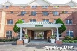 Building Photo - 1 Portico Ct