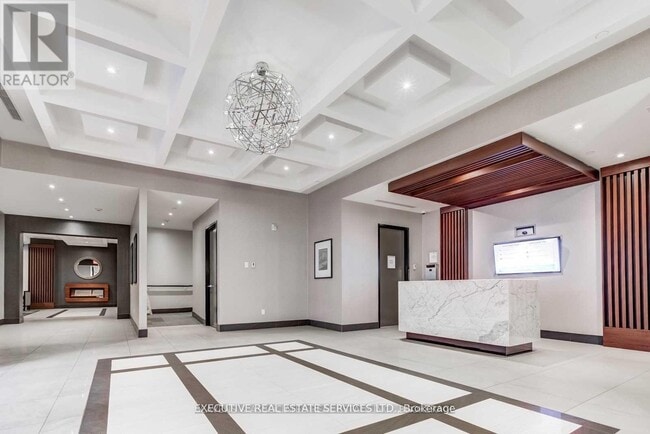 Building Photo - 150 Main St W