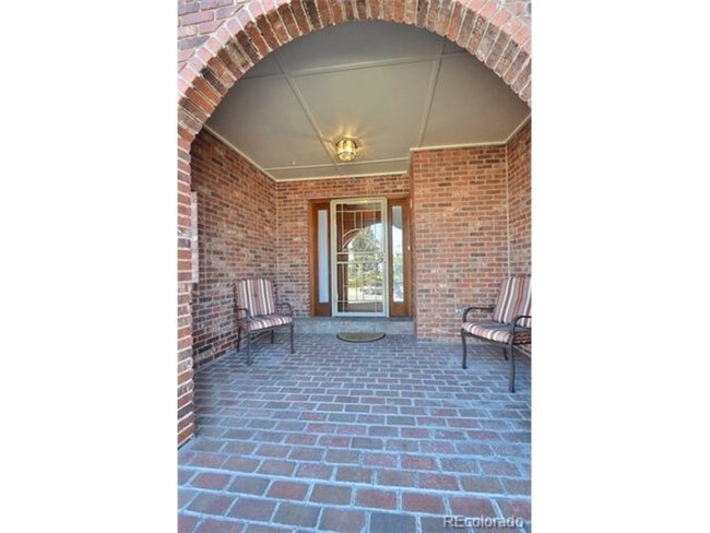 Building Photo - 95 S Lupine St