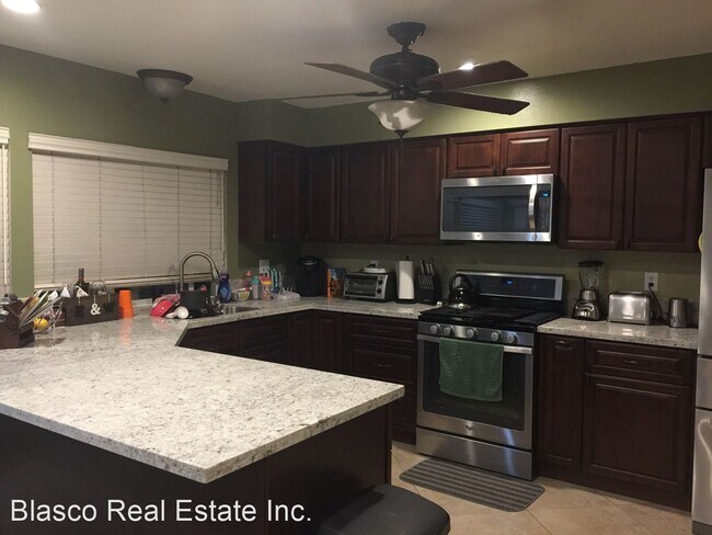 Foto del edificio - 3 br, 2 bath House - 4006 Yellowstone Cir