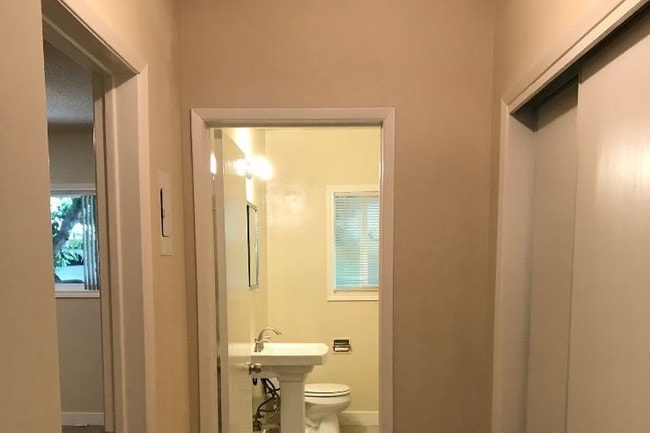 Hallway to Bedroom and Bathroom - 325 S Doheny Dr