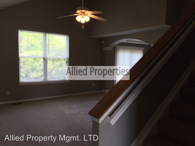 Building Photo - 8213-8213 Celestial Cir