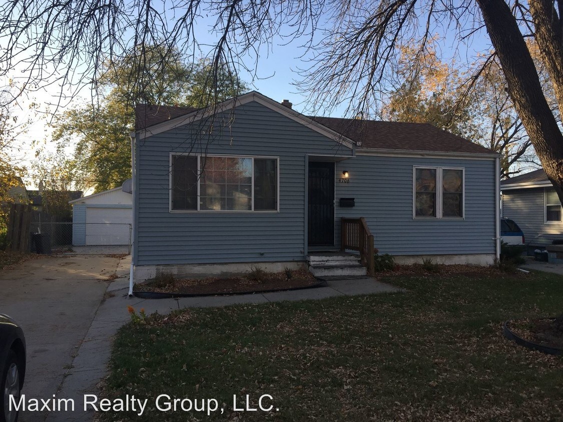 4706 S 52nd St, Omaha, NE 68117 House Rental in Omaha, NE