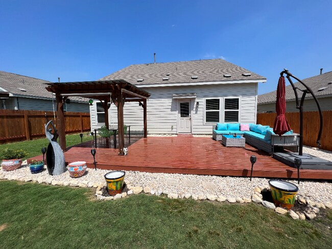 Building Photo - 31585 Nimbus Dr