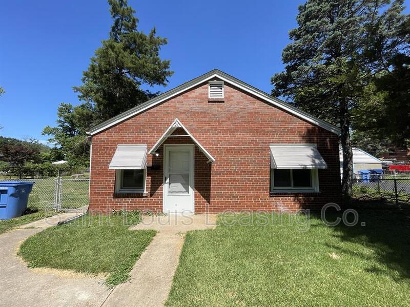 Primary Photo - 20 Charlotte Dr