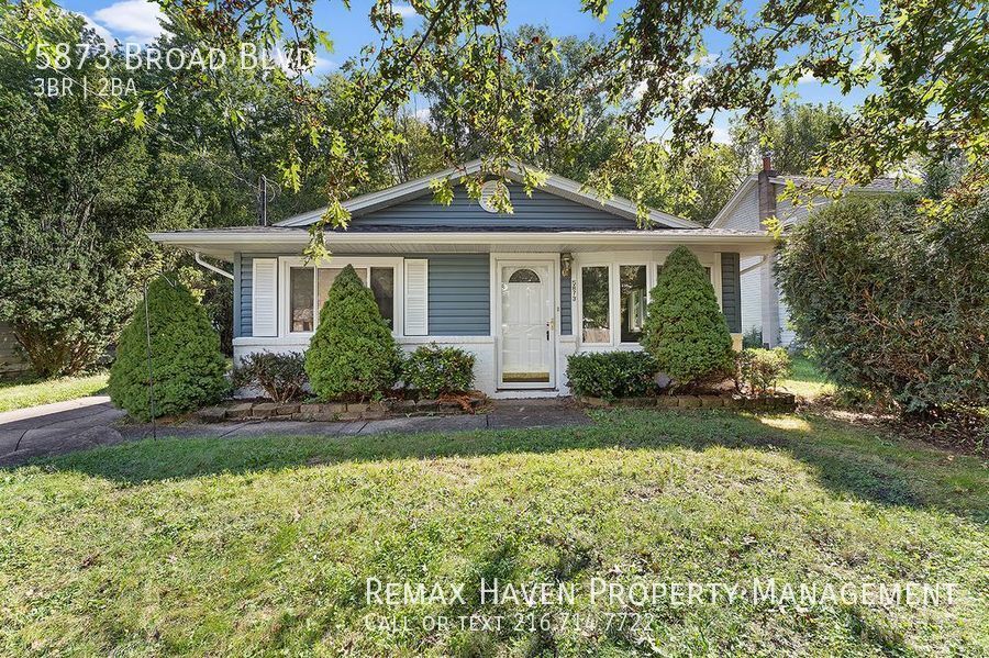 Primary Photo - 5873 Broad Blvd, North Ridgeville- Spaciou...