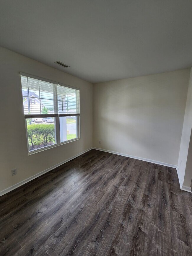 Photo - 1205 Willowcrest Rd House