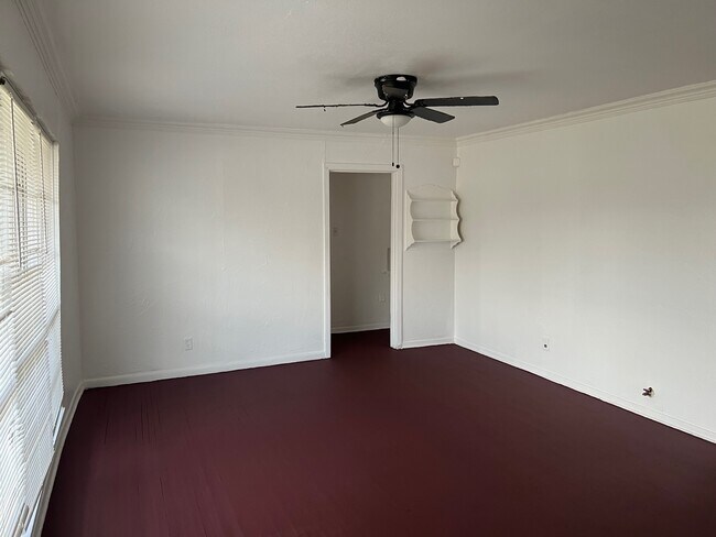 Foto del edificio - 1306 Scarborough Ln