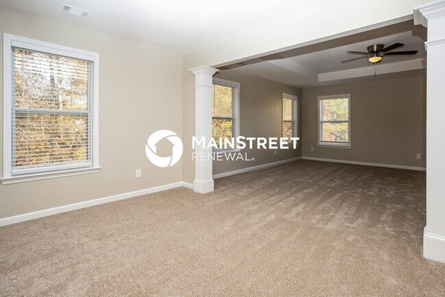 Foto del edificio - 2196 Greenwood Meadows Ln