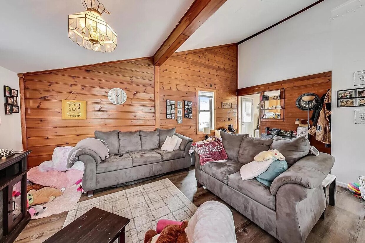 26966 103rd Plz, Trevor, WI 53179 House Rental in Trevor, WI