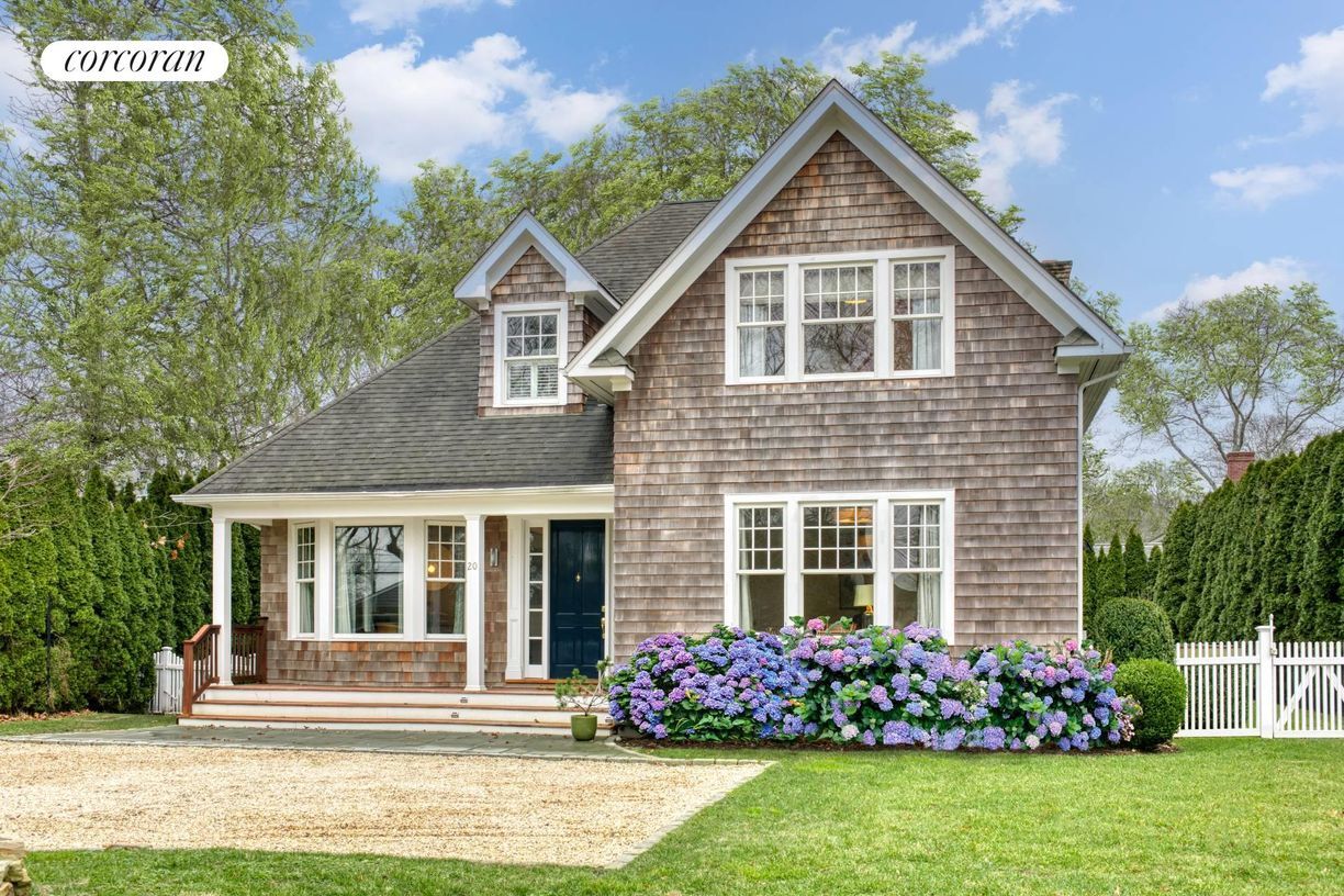 Foto principal - 20 Lake Dr