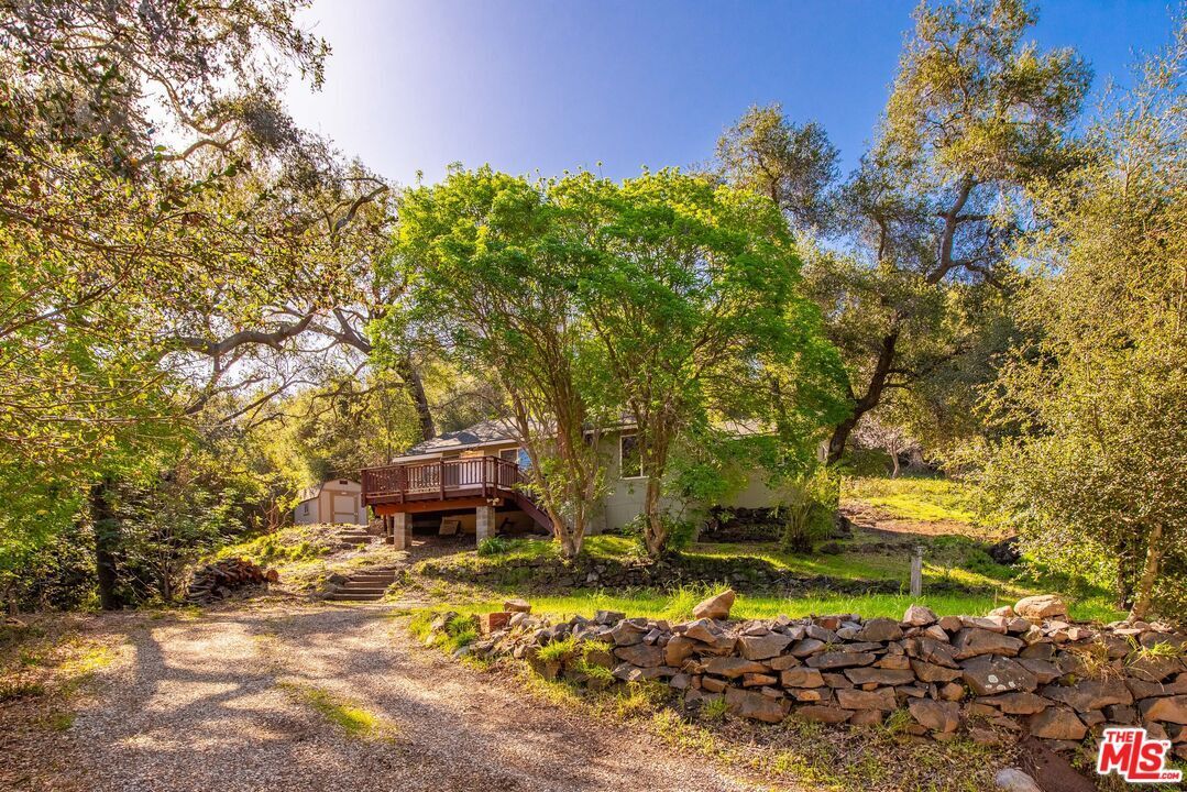 Primary Photo - 800 N Topanga Canyon Blvd