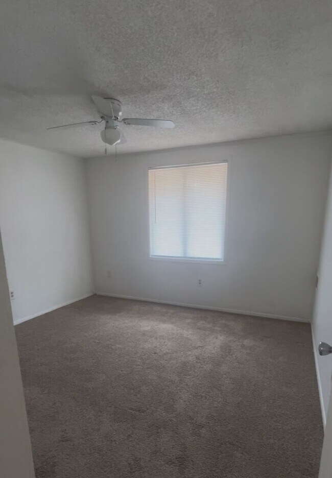 Foto del edificio - Lease Today & Save – One Month FREE!!