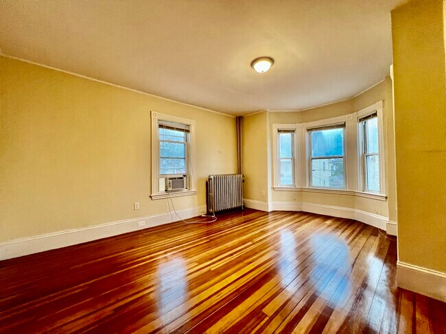 Building Photo - 39 Watts St