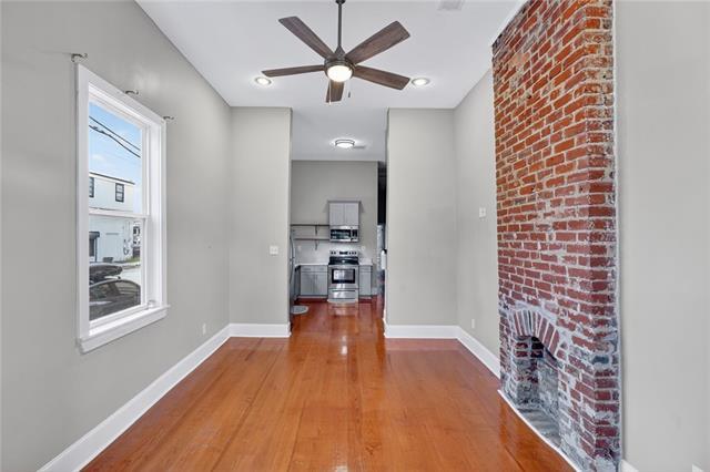 Building Photo - 2600 Banks St