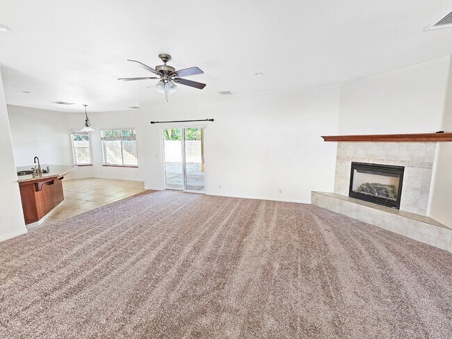 Building Photo - 1112 N Cynthia Ct.