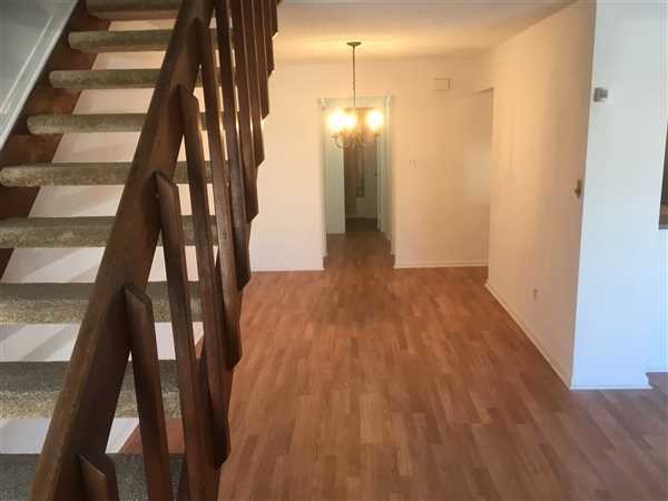 Foto del edificio - 4621 Glencoe Ln