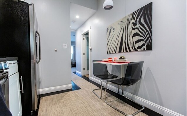 Foto del edificio - 1548 Silver Lake Blvd