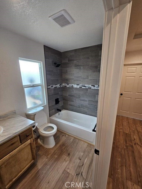 Building Photo - 20460 Rimrock Rd E