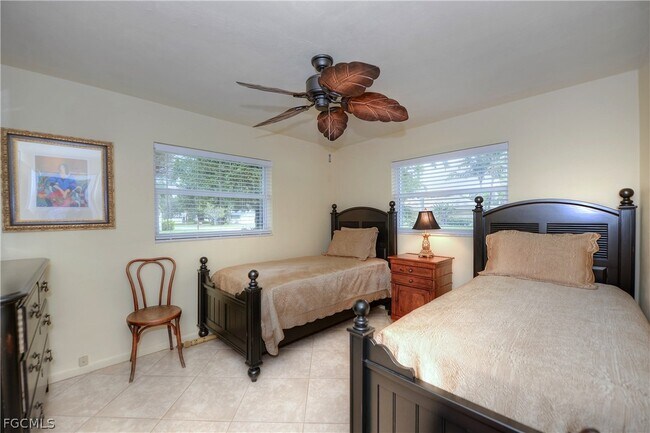 Foto del edificio - 5652 Eichen Cir