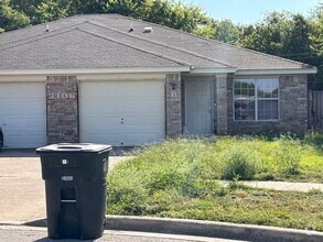 Building Photo - 3106 Denia Ct