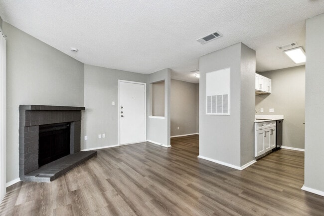 Building Photo - Hunters Glen - NEW UPGRADES!
