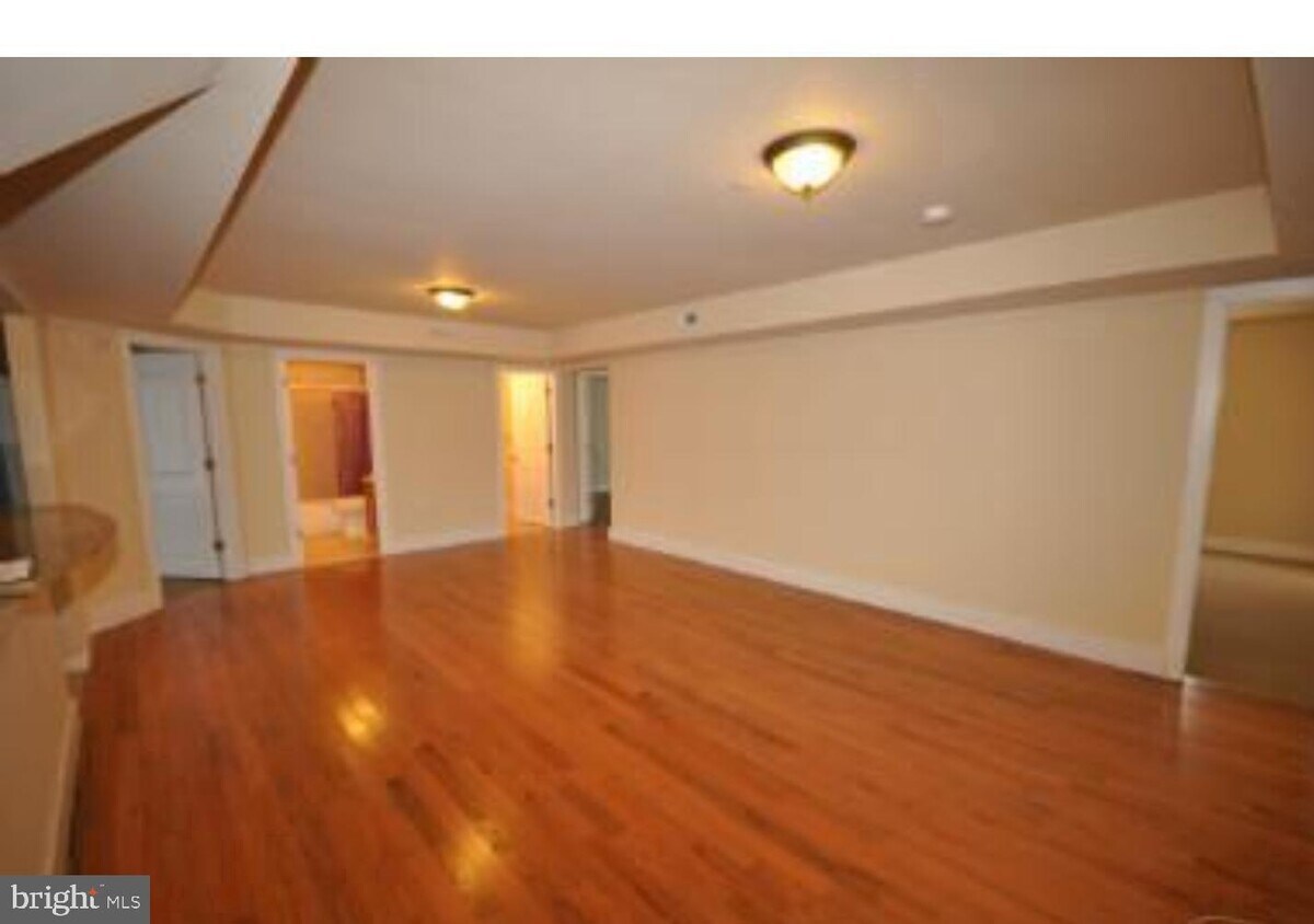Primary Photo - 1528 N 7th St