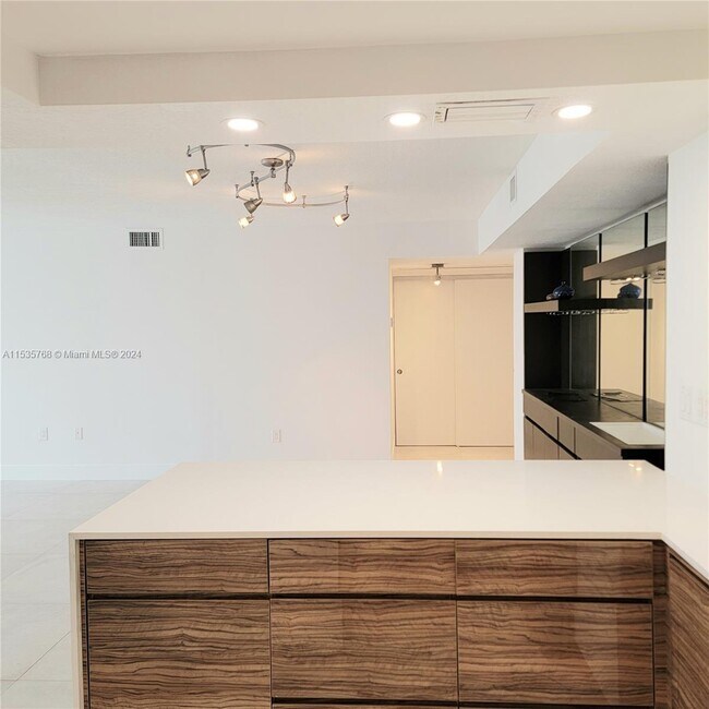 Foto del edificio - 2333 Brickell Ave