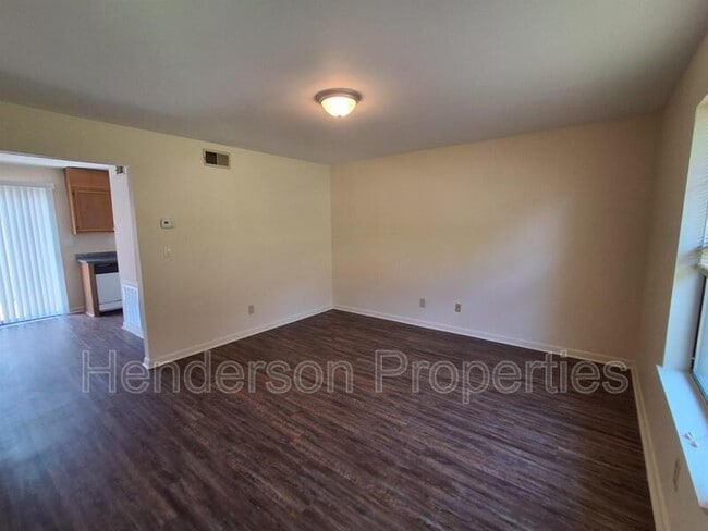 Building Photo - 1311 N 6th St
