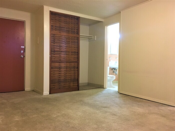 Primary Photo - Studio Apartment