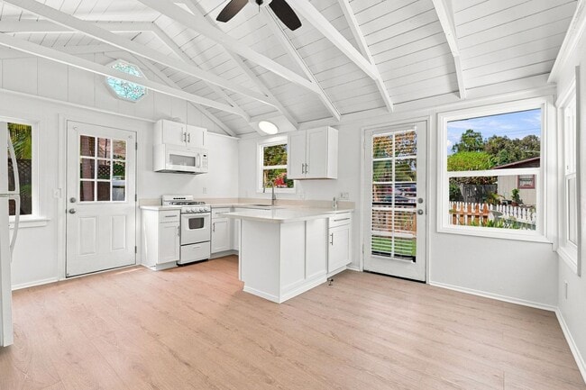 Building Photo - 1133 Laguna Canyon Rd