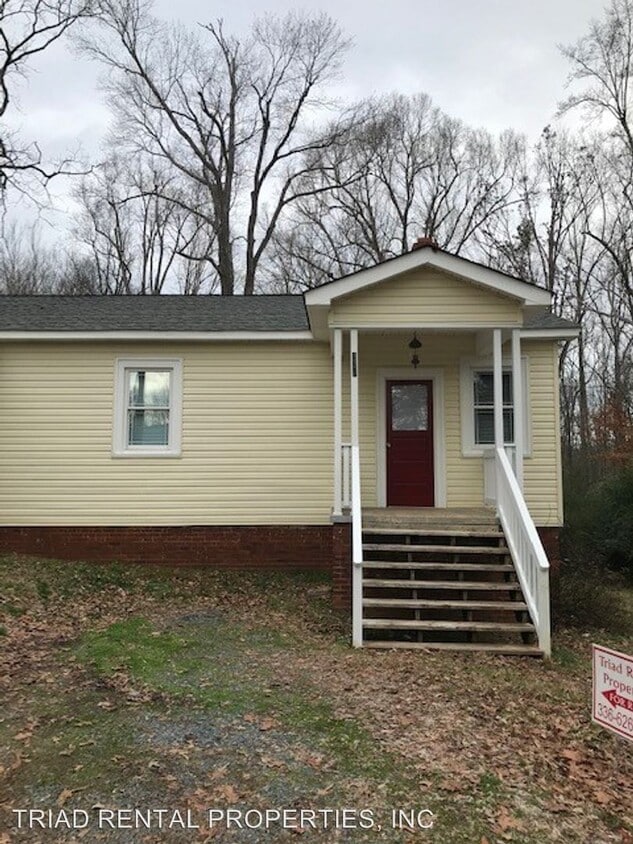 824824 Highridge St, Asheboro, NC 27205 Room for Rent in Asheboro