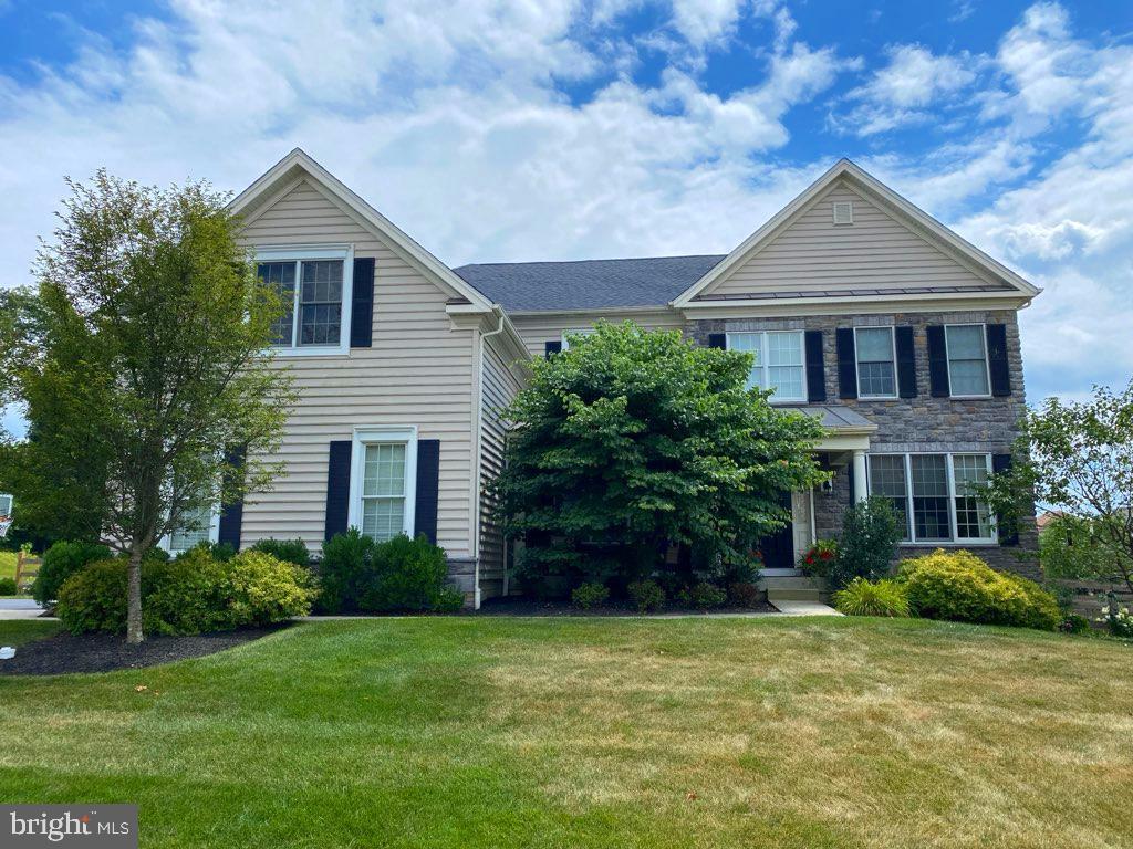 Foto principal - 3940 Powell Rd