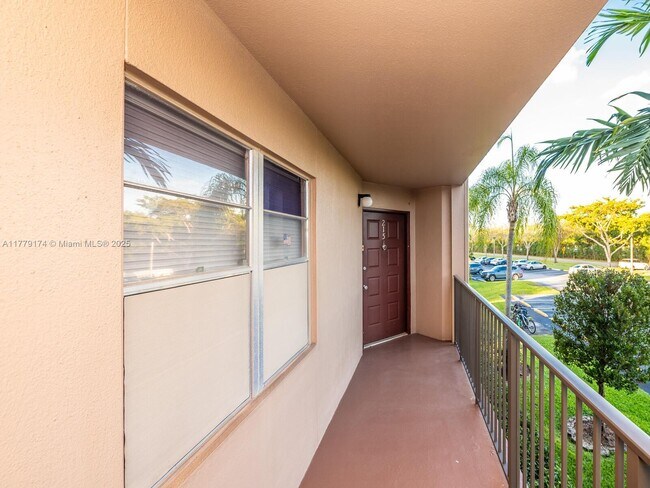 Foto del edificio - 300 SW 130th Terrace