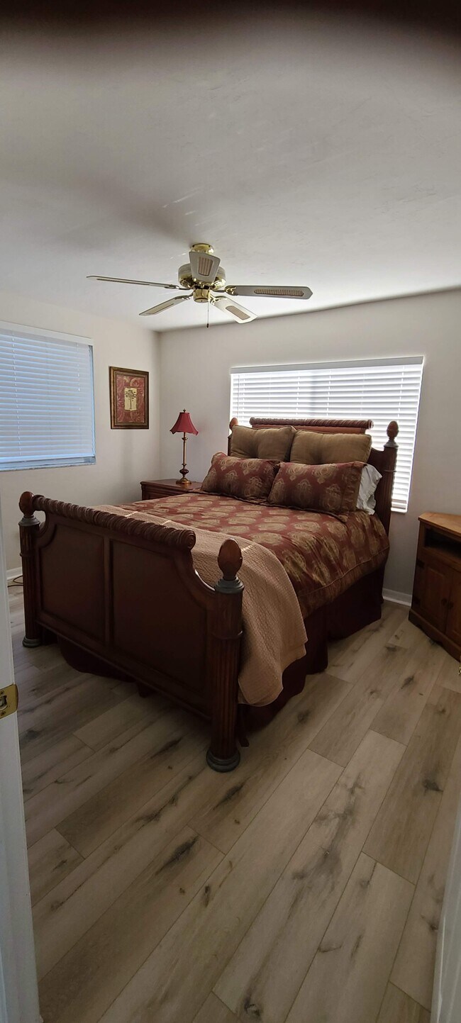 2nd bedroom - 15171 Cedarwood Ln