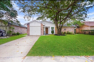Building Photo - 23915 Silversmith Ln