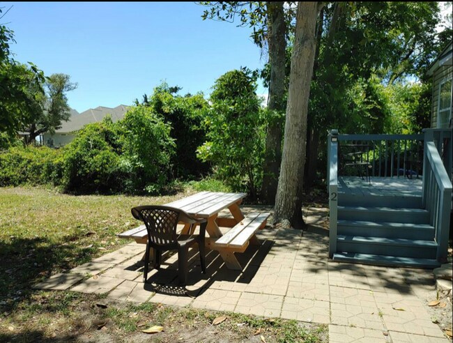 Building Photo - 401 28th Ave S