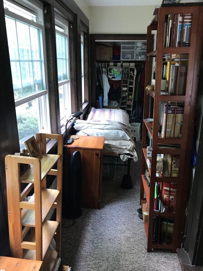 Foto del edificio - 266 Chestnut Hill Ave