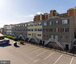 Building Photo - 5237 Crowson Ave