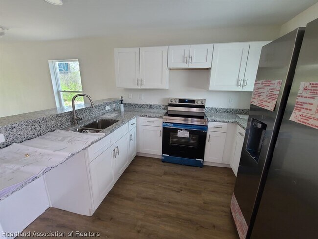 Building Photo - 7037 San Benito Dr