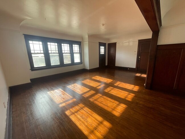 Building Photo - 2970 N 37th St