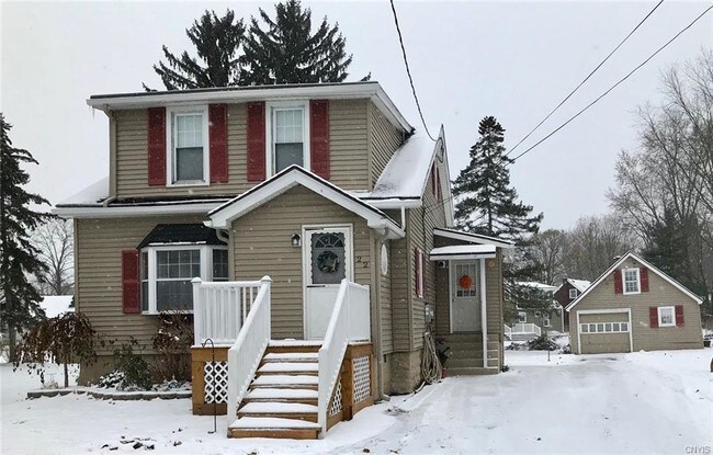 Building Photo - 22-24 Sauquoit St