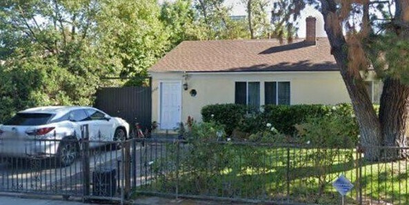 Primary Photo - 10724 Aqua Vista St
