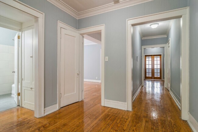 Foto del edificio - 6750 S Ridgeland Ave