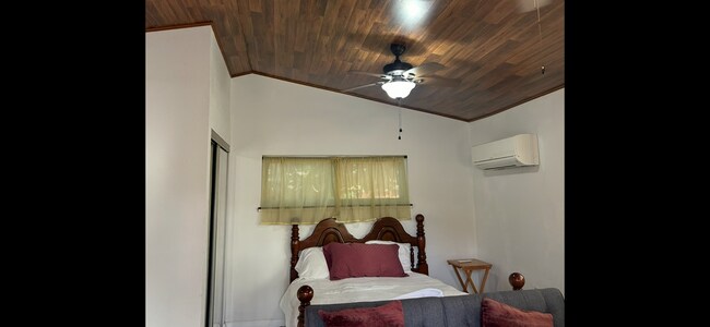 Foto del edificio - 8115 Jozee Cir